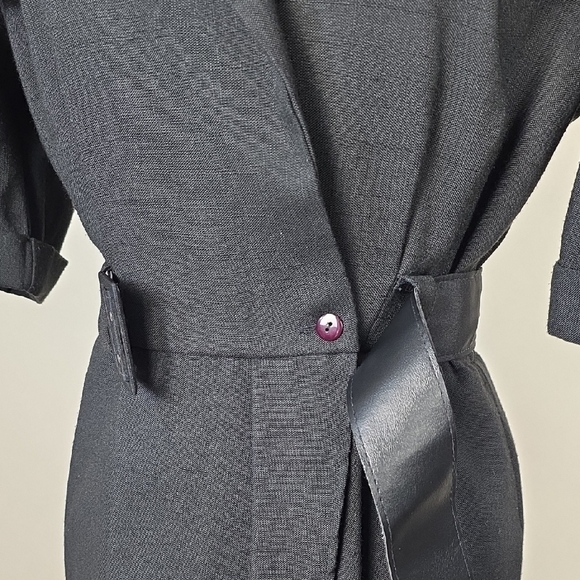 Vintage Black Belted Utility Dress β No Label β Classic Safari-Inspired Silhouet - Picture 7 of 9